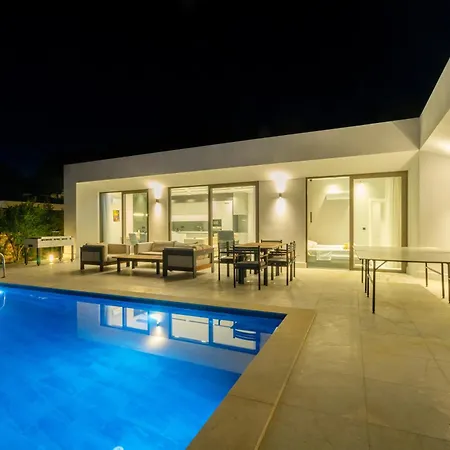 Villa Pluto 1 - Planet Luxury *