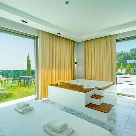 Pluto 1 - Planet Luxury * Islamlar (Mediterranean)